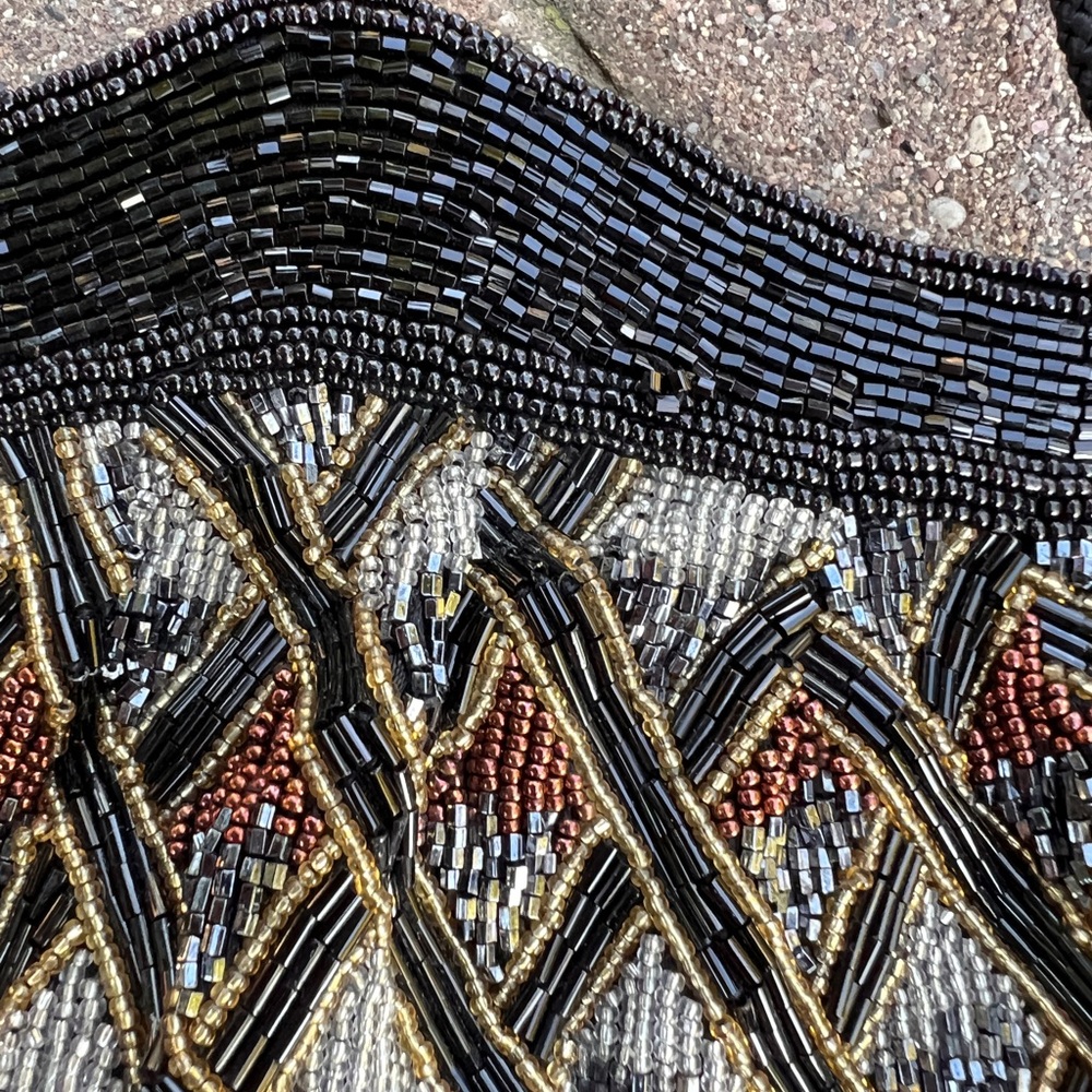 Beaded Geometric Evening Clutch - Picture 2 of 8